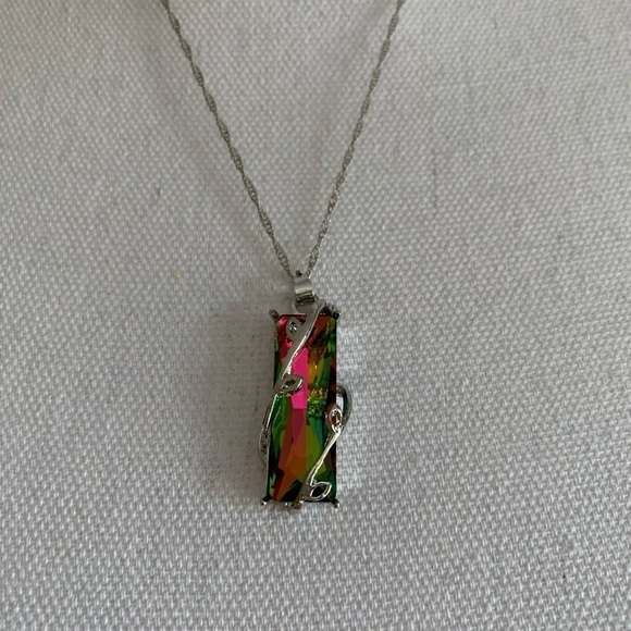 Jewelry - 💸Beautiful Fashion Pendant Necklace